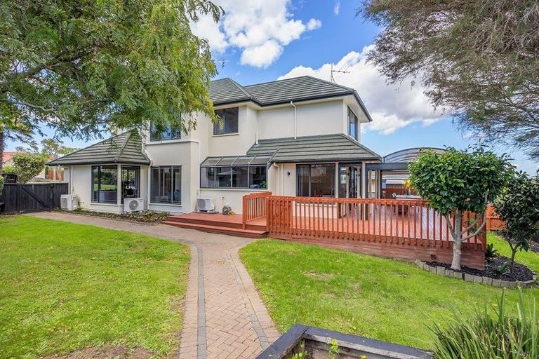 Photo of property in 10 Balbriggan Rise, Dannemora, Auckland, 2016