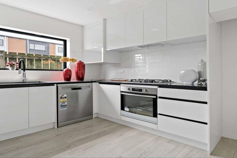 Photo of property in 141c Russell Road, Manurewa, Auckland, 2102