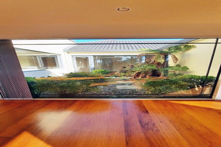 Photo of property in 131a Sturges Road, Henderson, Auckland, 0612