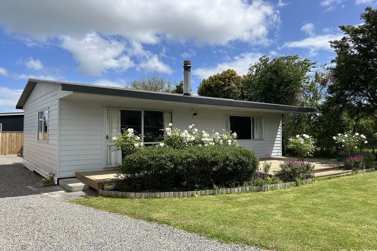 Photo of property in 28 Esther Street, Martinborough, 5711