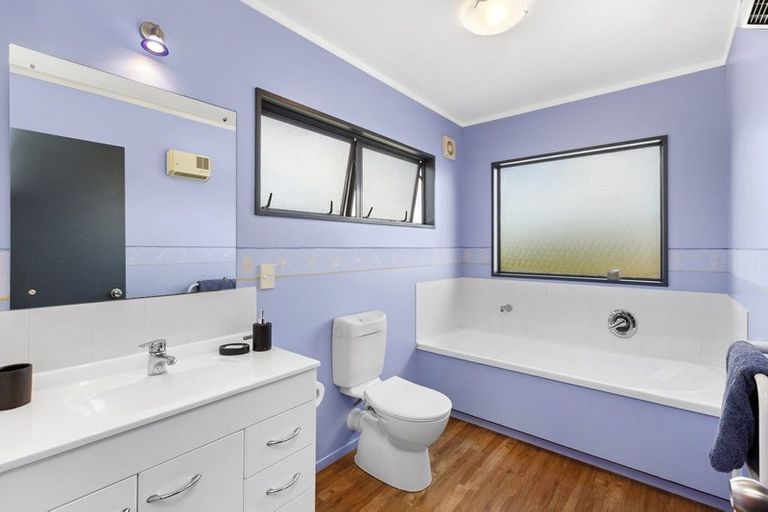 Photo of property in 16 Upper Bow Street, Raglan, 3225