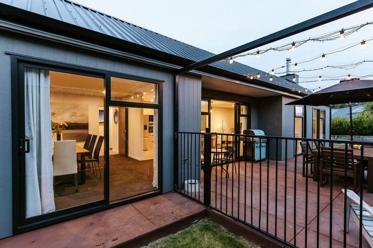 Photo of property in 24 Robrosa Street, Wanaka, 9305