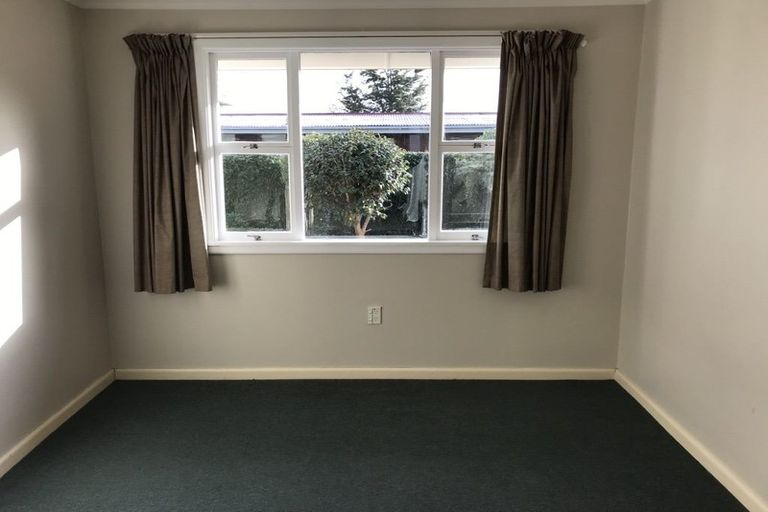 Photo of property in 2/63 Hillsborough Terrace, Hillsborough, Christchurch, 8022