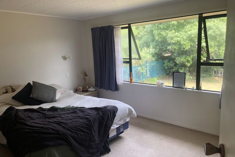 Photo of property in 128 Tutere Street, Waikanae Beach, Waikanae, 5036