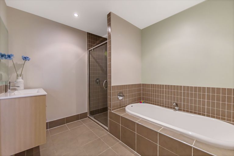 Photo of property in 90 Shakespear Road, Army Bay, Whangaparaoa, 0930