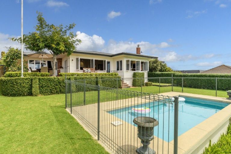 Photo of property in 440 Otumoetai Road, Otumoetai, Tauranga, 3110