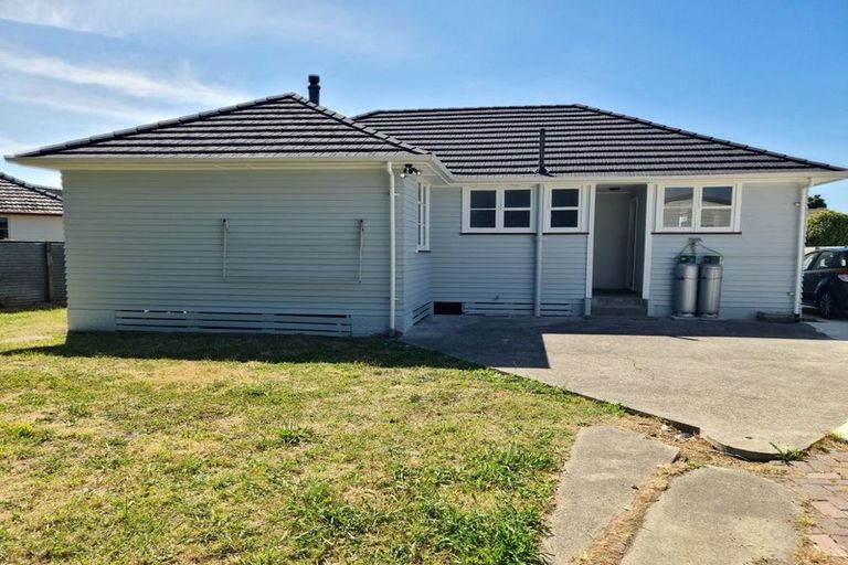 Photo of property in 16 Avon Terrace, Roslyn, Palmerston North, 4414