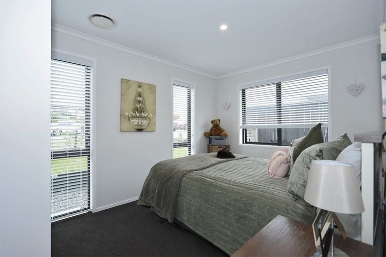 Photo of property in 14 Ridge Drive, Omokoroa, 3114
