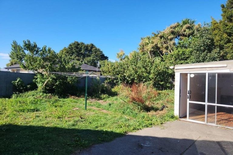 Photo of property in 6 Camden Street, Northcote, Christchurch, 8052