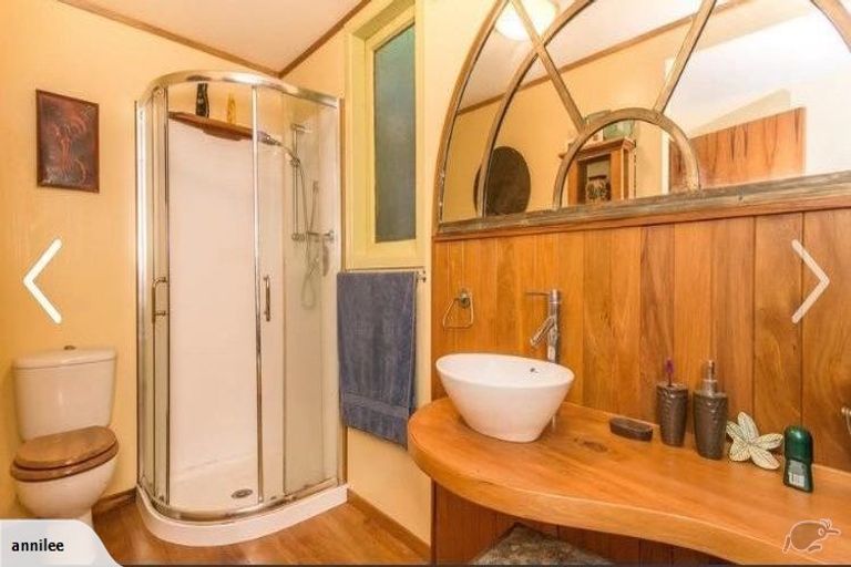 Photo of property in 30 Ocean View Road, Huia, Auckland, 0604