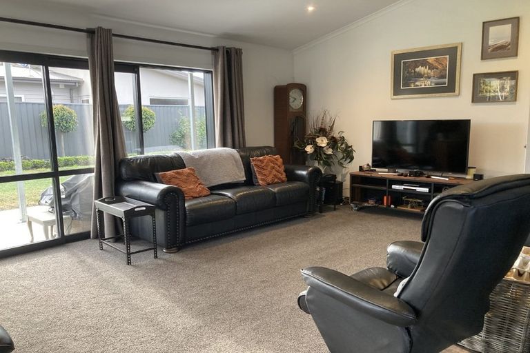 Photo of property in Luggate - Cromwell Road, Mount Pisa, Cromwell, 9383