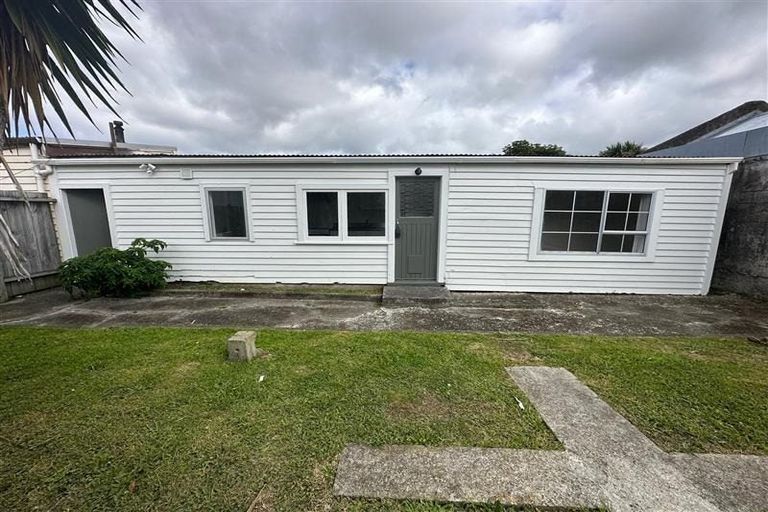 Photo of property in 63 Constable Street, Newtown, Wellington, 6021