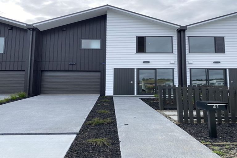 Photo of property in 41 Koura Drive, Red Beach, 0932