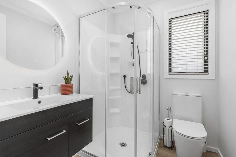 Photo of property in 9 Porokaiwhiri Street, Crofton Downs, Wellington, 6035