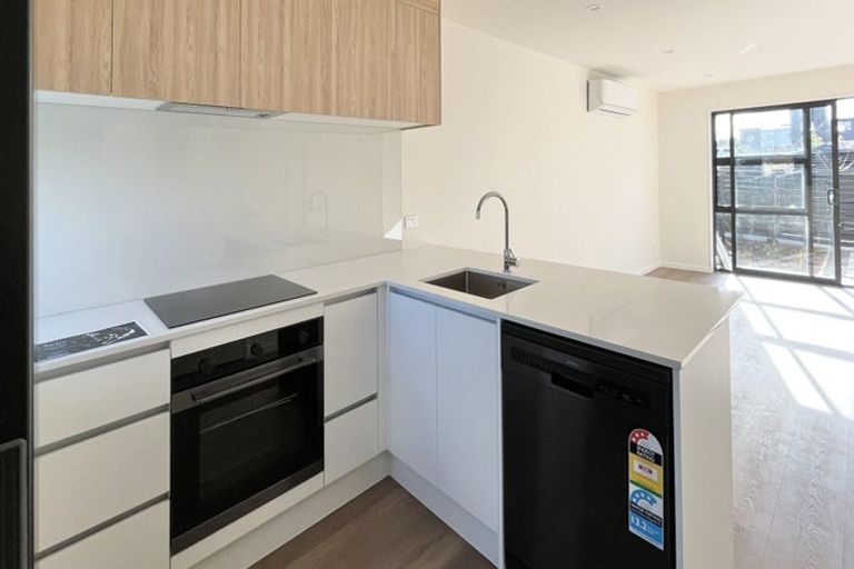 Photo of property in 3/60 Selo Street, Glen Eden, Auckland, 0602