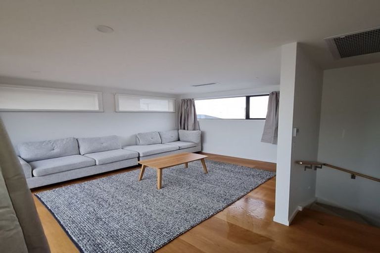 Photo of property in 112a Freyberg Street, Lyall Bay, Wellington, 6022