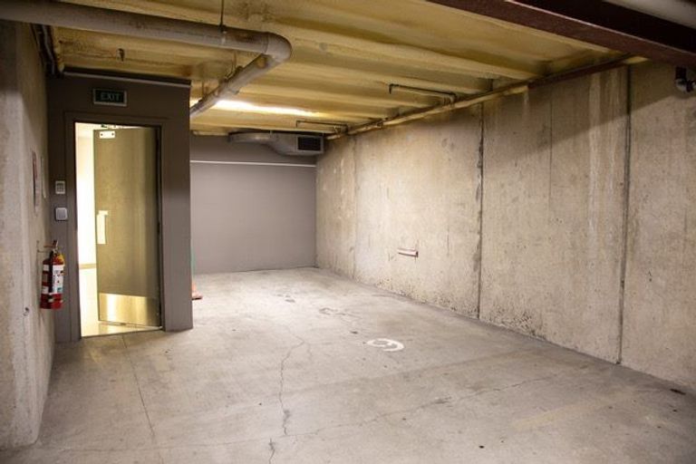 Photo of property in Aqua, 7/74 Oriental Parade, Oriental Bay, Wellington, 6011