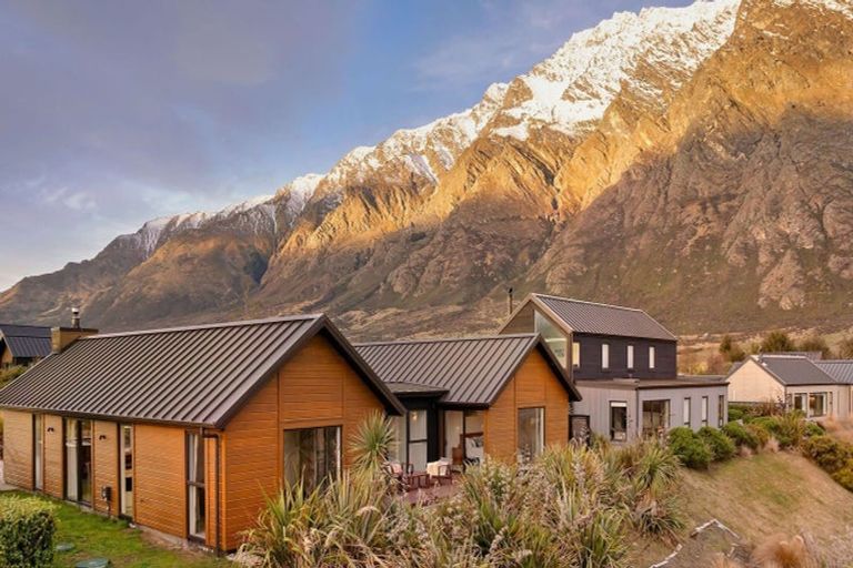 Photo of property in 24 Mckellar Drive, Jacks Point, Queenstown, 9371