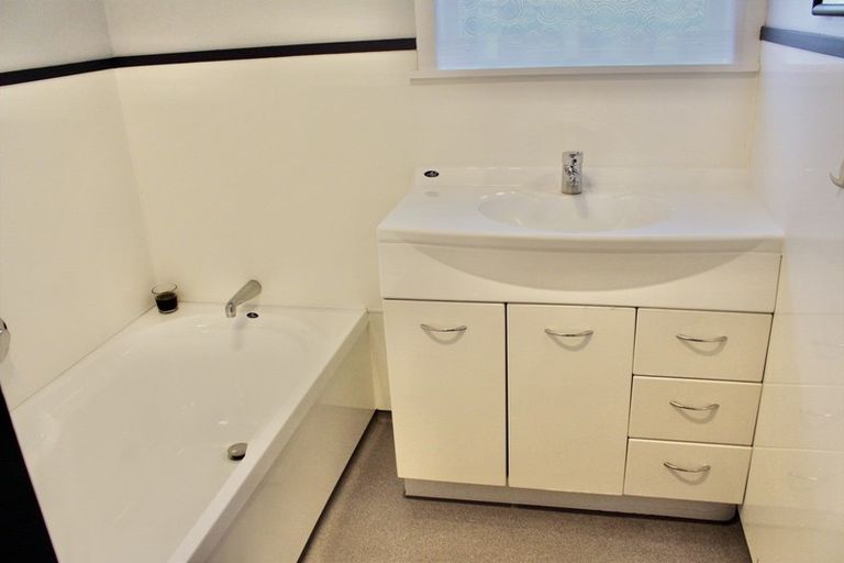 Photo of property in 14 Mount Avenue, Te Aroha, 3320