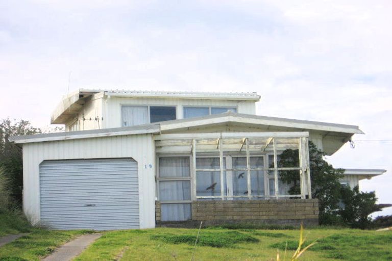 Photo of property in 19 Brown Terrace, Foxton Beach, Foxton, 4815
