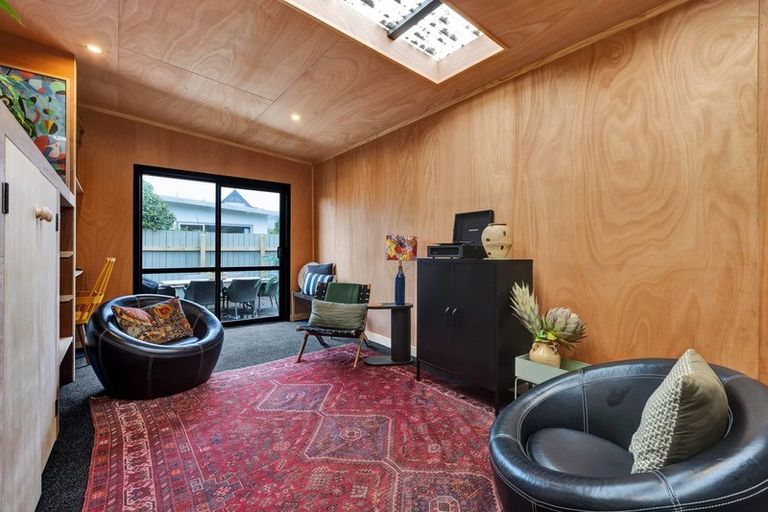 Photo of property in 3/10 Shortland Street, Lower Vogeltown, New Plymouth, 4310