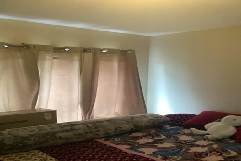 Photo of property in 1/25 Hills Road, Edgeware, Christchurch, 8013