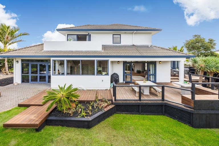 Photo of property in 62 Keywella Drive, Conifer Grove, Takanini, 2112