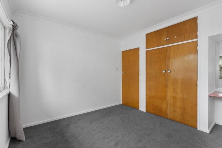 Photo of property in 2/504 Queen Street East, Hastings, 4122