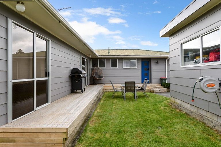 Photo of property in 12 Lansdowne Crescent, Glenview, Hamilton, 3206