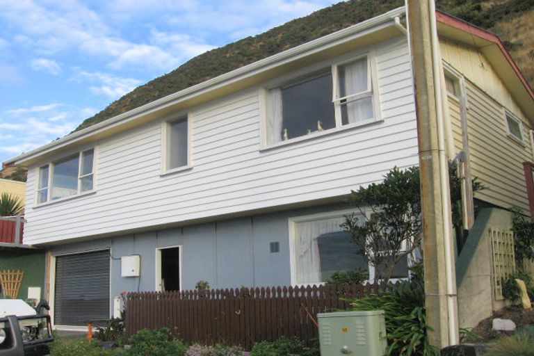 Photo of property in 94 Owhiro Bay Parade, Owhiro Bay, Wellington, 6023