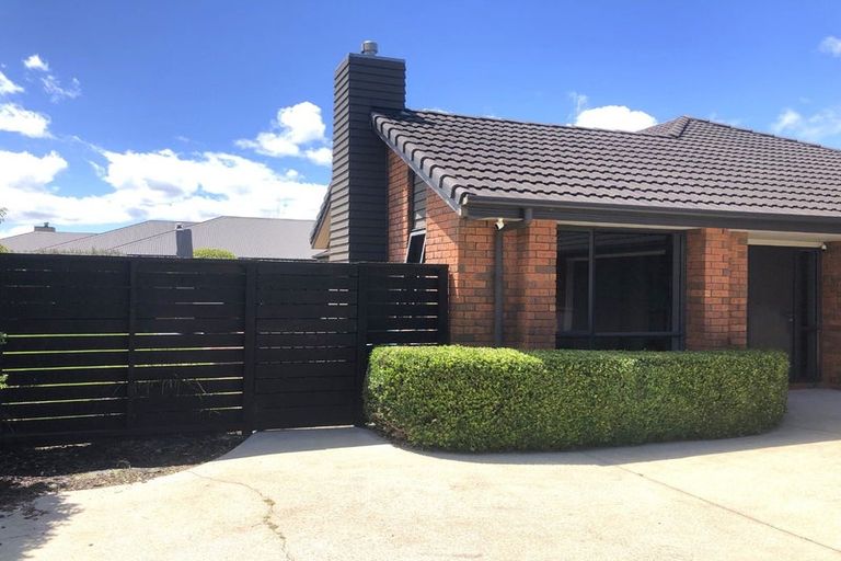 Photo of property in 87 Saint James Drive, Huntington, Hamilton, 3210