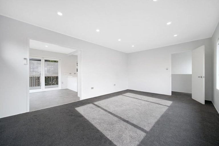 Photo of property in 30 Malvina Place, Bucklands Beach, Auckland, 2014