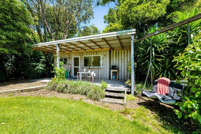 Photo of property in 412a Corbett Road, Lepperton, New Plymouth, 4373