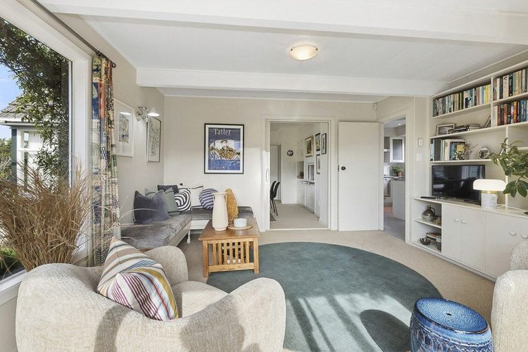 Photo of property in 30 Jubilee Road, Khandallah, Wellington, 6035