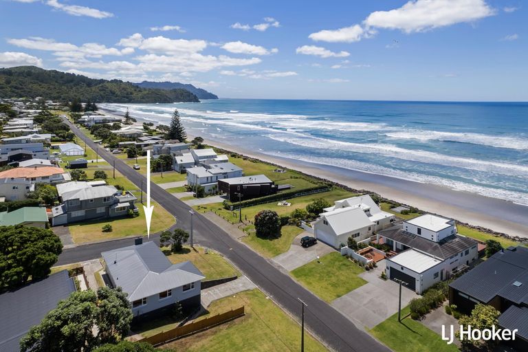 Photo of property in 2 Hillary Street, Waihi Beach, 3611
