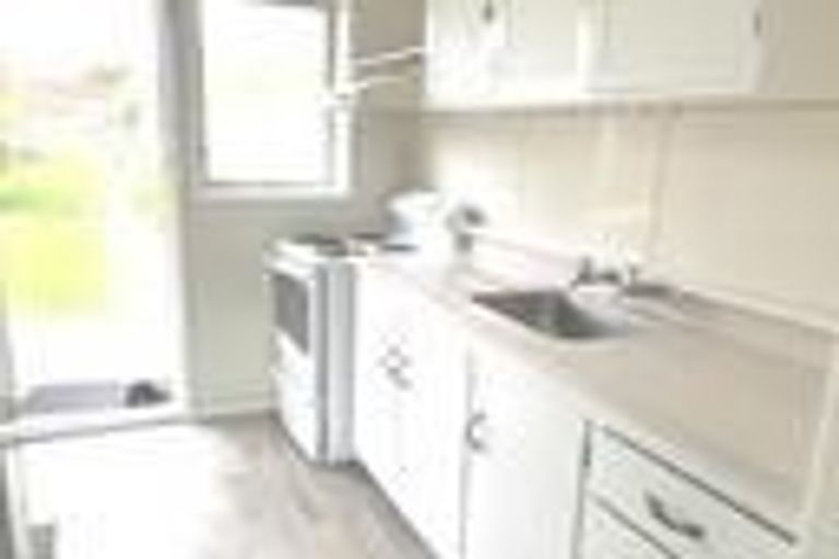 Photo of property in 10/79 Glendale Road, Glen Eden, Auckland, 0602