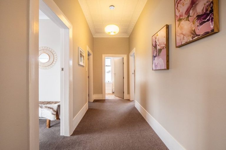 Photo of property in 5 Hargest Crescent, Saint Kilda, Dunedin, 9012