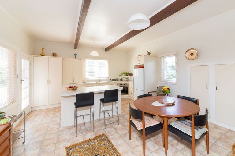 Photo of property in 27 Langston Avenue, Palmerston North, 4414