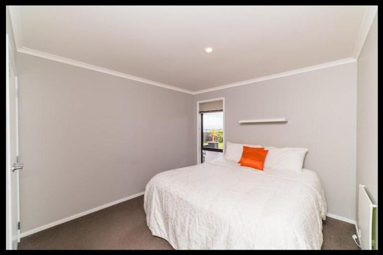 Photo of property in 12 Ballintoy Park Drive, Welcome Bay, Tauranga, 3175