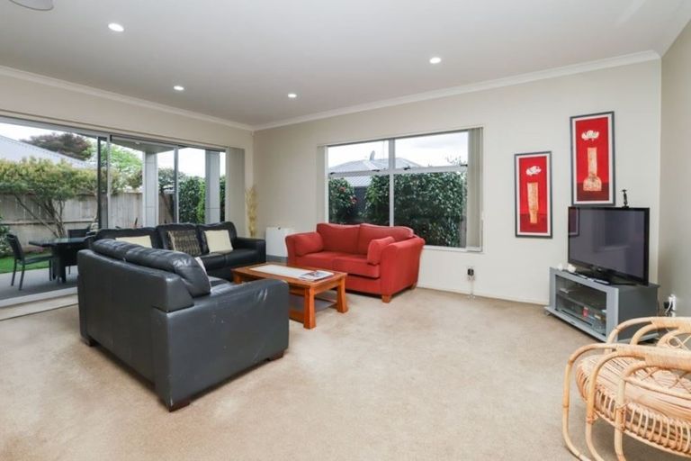 Photo of property in 31 Mickelson Avenue, Rototuna, Hamilton, 3210