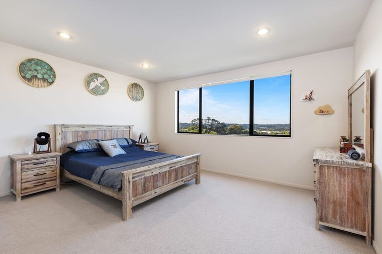 Photo of property in 9/12 Schnapper Rock Road, Schnapper Rock, Auckland, 0632