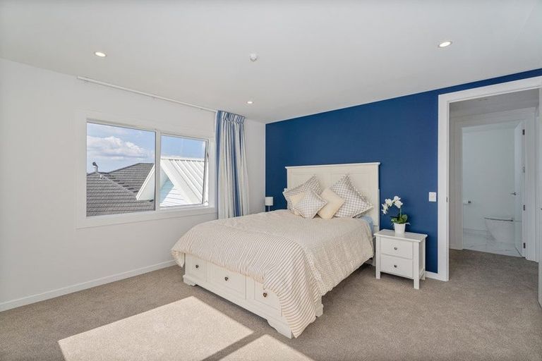 Photo of property in 17 Waitotara Way, Whitianga, 3510