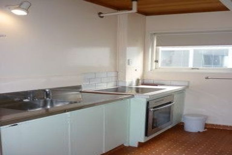 Photo of property in 2 Stowe Hill, Thorndon, Wellington, 6011