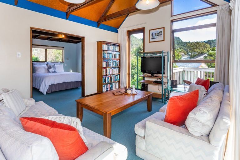 Photo of property in 10 Robyn Crescent, Hahei, Whitianga, 3591