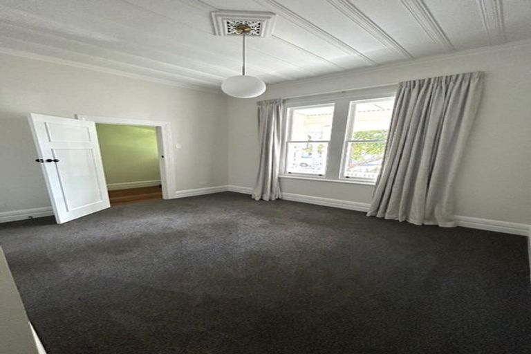 Photo of property in 18 Parkfield Terrace, Grafton, Auckland, 1023