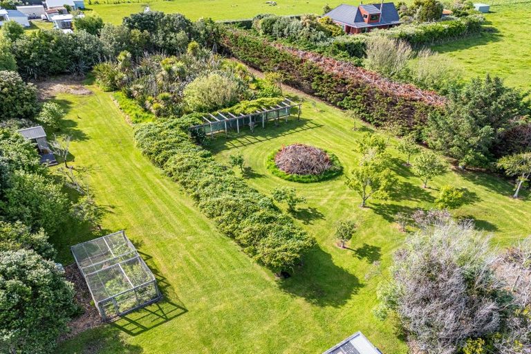 Photo of property in 21a Atkinson Avenue, Otaki Beach, Otaki, 5512