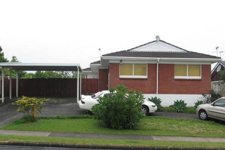 Photo of property in 14 Walworth Avenue, Pakuranga Heights, Auckland, 2010
