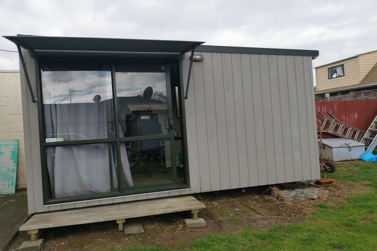 Photo of property in 18 Saint Leonards Road, Kelston, Auckland, 0602