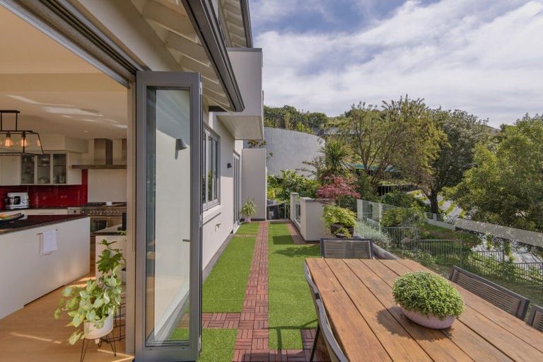 Photo of property in 38 Rossmore Terrace, Cashmere, Christchurch, 8022