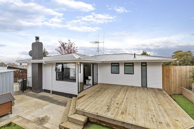 Photo of property in 21 Valley Road, Te Puke, 3119